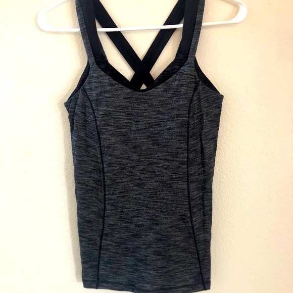 Lululemon Run For Gold Tank - Picture 2 of 6